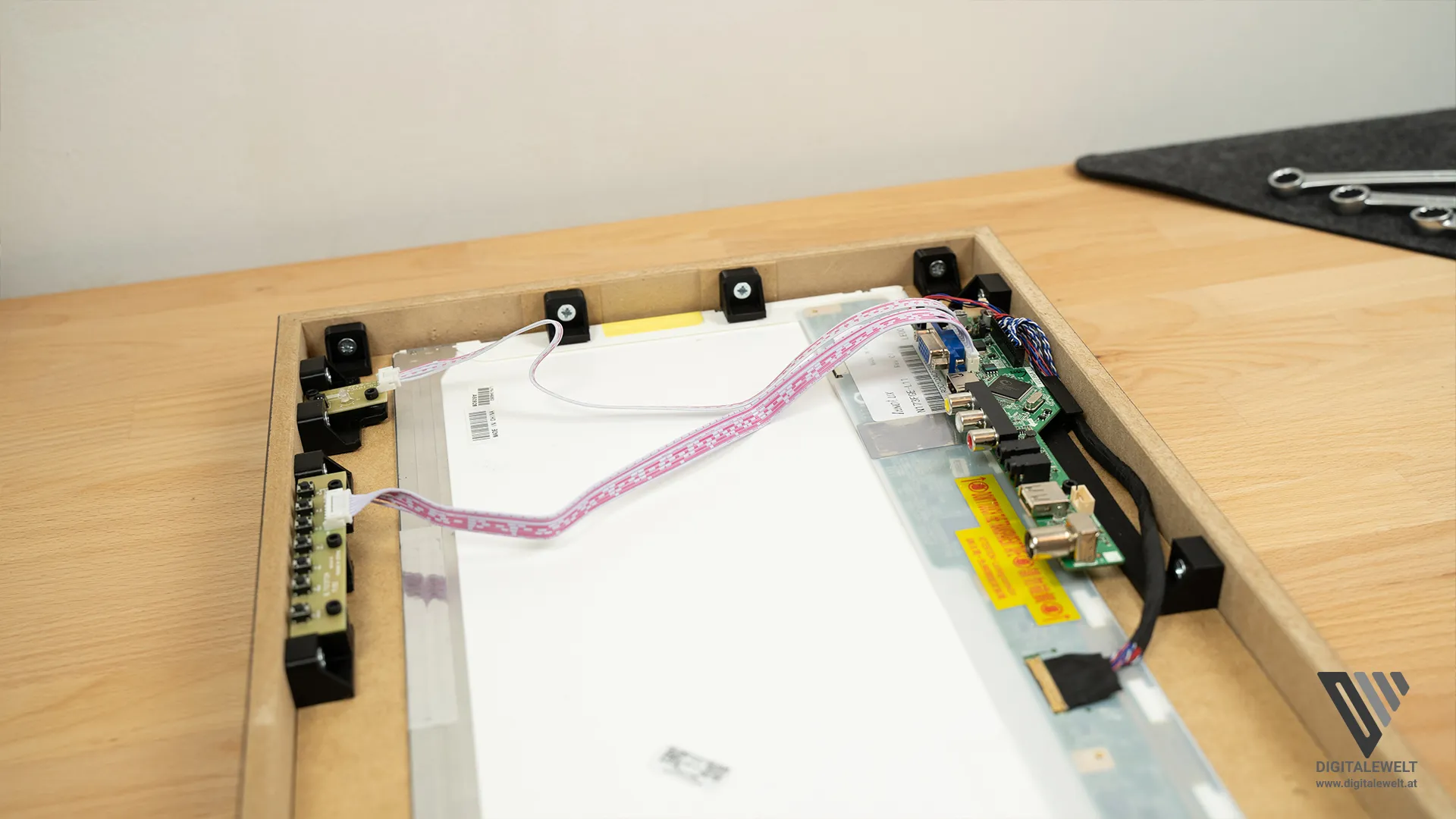 Display Controller verkabeln