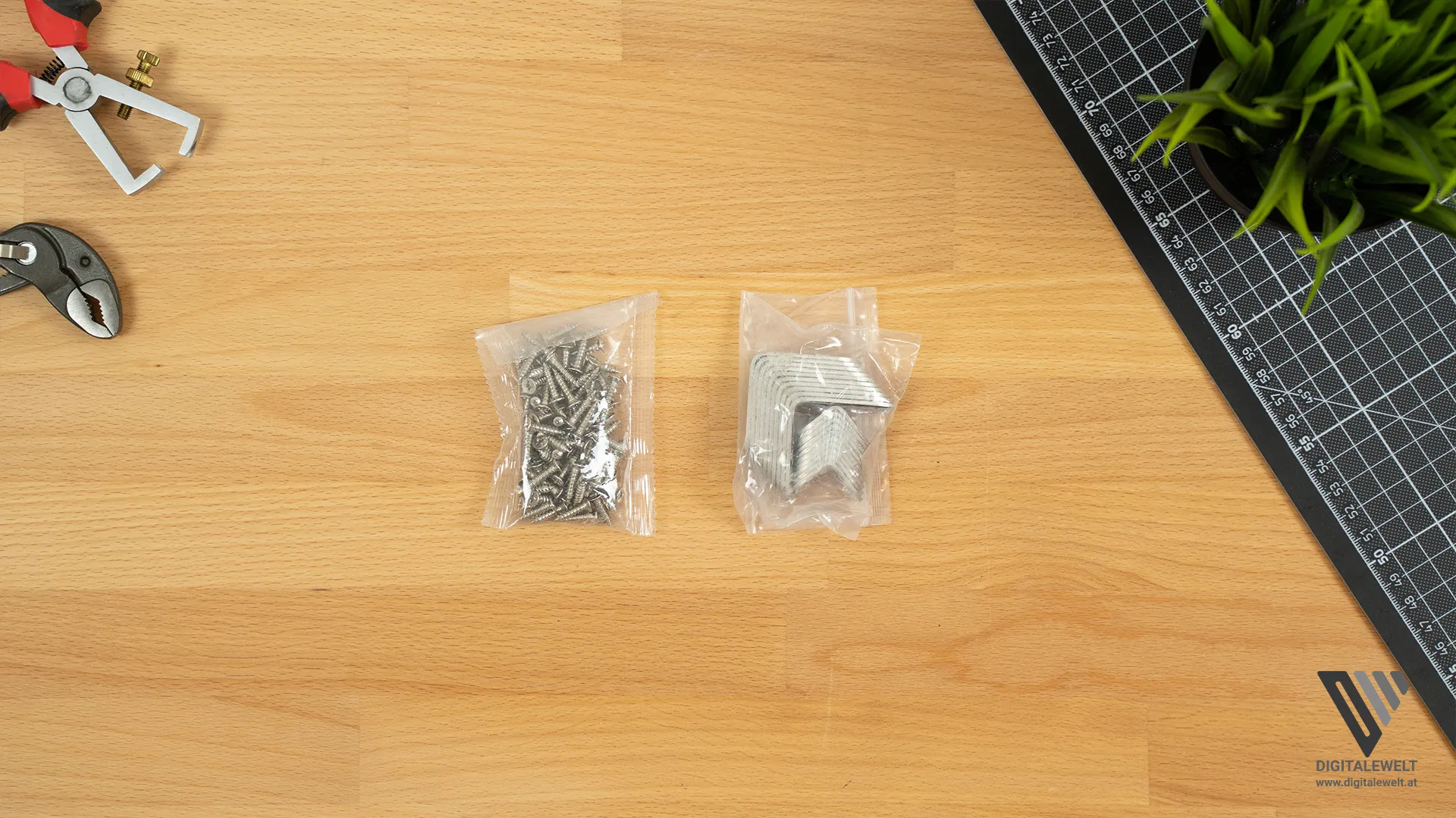 Befestigungswinkel aus Metall