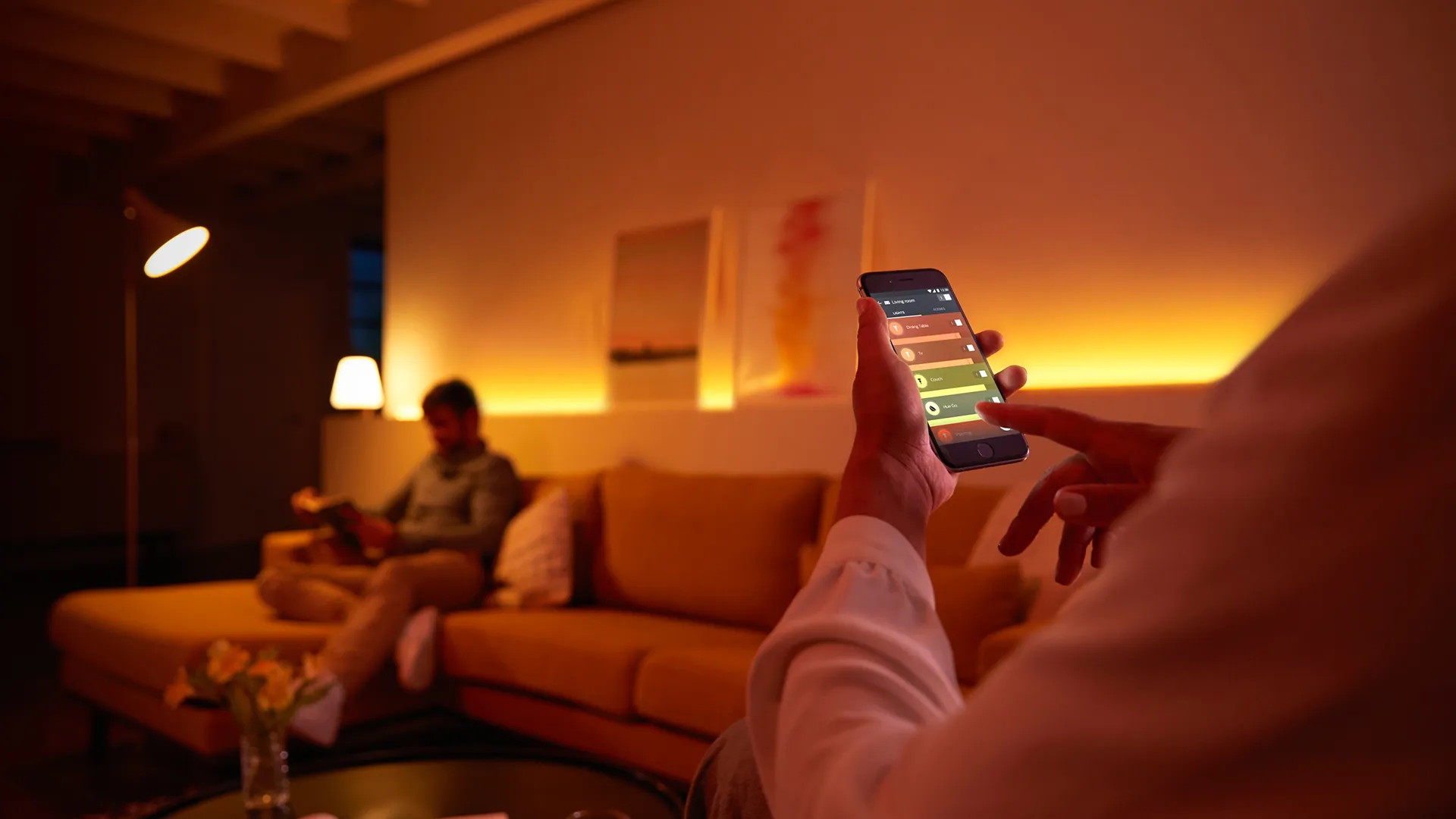 Top 10 Smart Home Gadgets 2019 – Philips Hue